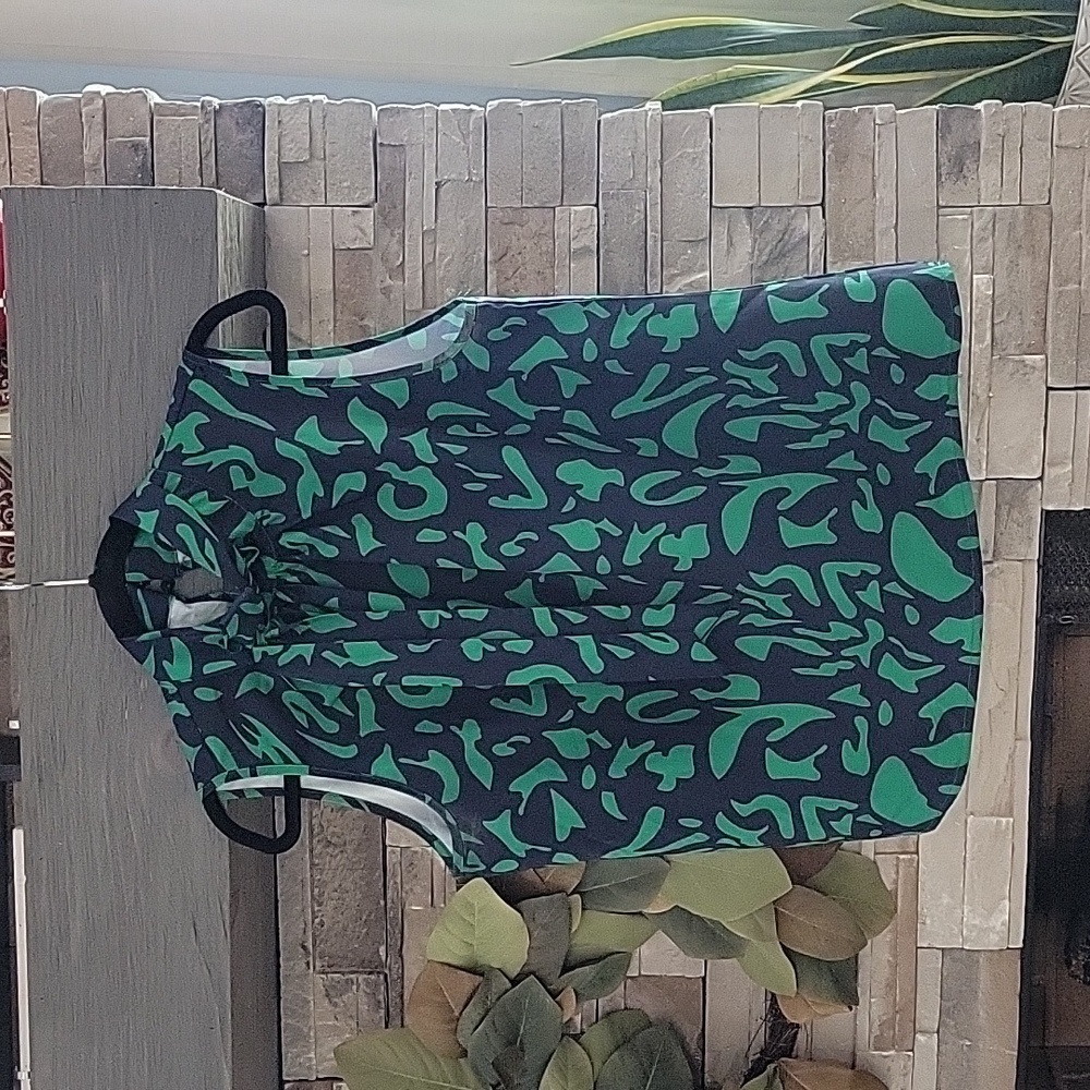 Sleeveless Blouse with Neck Tie
